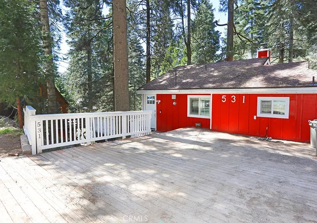 Photo 3 of Single family home for sale at 531 W Victoria Ct, Lake Arrowhead, CA 92352 | MLS# OC26053216 | Listing updated on 2026-09-15