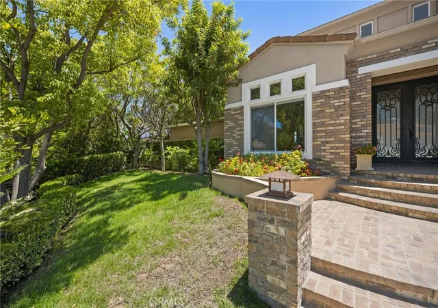 Photo 4 of Single family home for sale at 3302 Van Allen Pl, Topanga, CA 90290 | MLS# PW26052676 | Listing updated on 2026-09-14