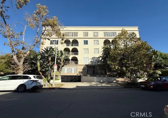Condo for sale at 434 S Canon #202, Beverly Hills, CA 90212 | MLS# SR26054518