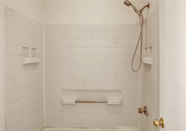 Photo 4 of Sale Pending at 21309 Eucalyptus #203, Newhall, CA 91321 | MLS# SR26054898 | Listing updated on 2026-09-14