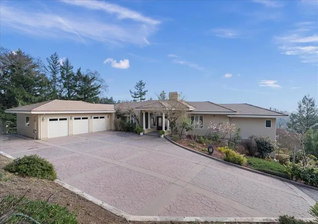 Photo 1 of Single family home for sale at 19975 Skyline Blvd, Los Gatos, CA 95033 | MLS# ML82035938 | Listing updated on 2026-09-14