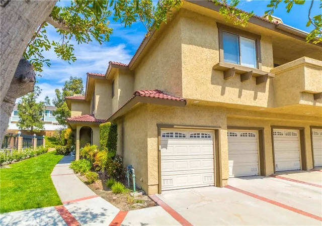 Photo 1 of Condo for sale at 25261 Tanoak, Lake Forest, CA 92630 | MLS# RS26057323 | Listing updated on 2026-09-15