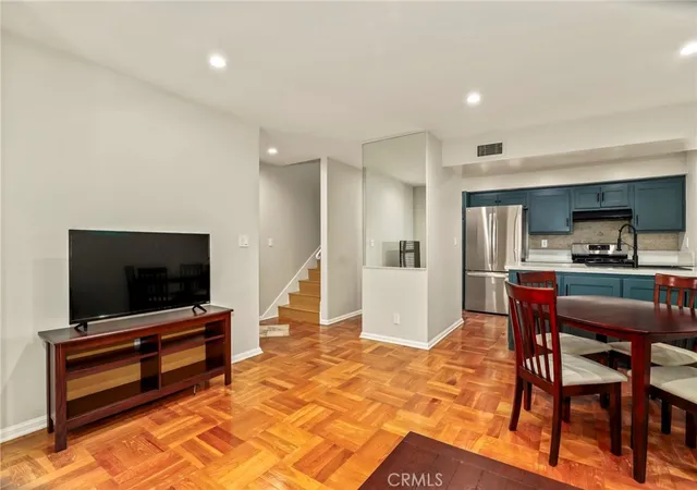 Photo 2 of Condo for sale at 6525 La Mirada Ave #112, Los Angeles, CA 90038 | MLS# BB26036074 | Listing updated on 2026-09-15