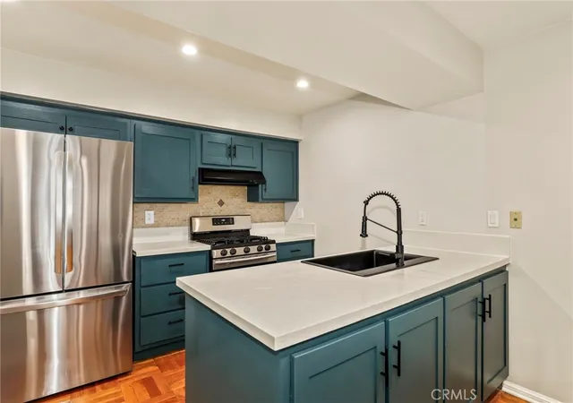 Photo 3 of Condo for sale at 6525 La Mirada Ave #112, Los Angeles, CA 90038 | MLS# BB26036074 | Listing updated on 2026-09-15