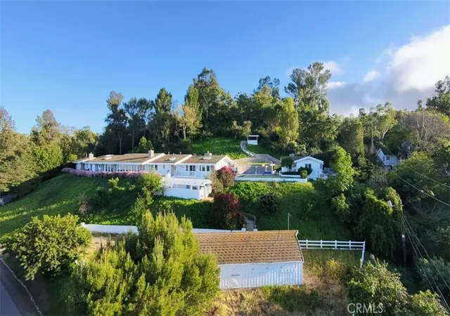 Photo 2 of Mansion for sale at 49 Saddleback, Rolling Hills, CA 90274 | MLS# PV26057607 | Listing updated on 2026-09-15