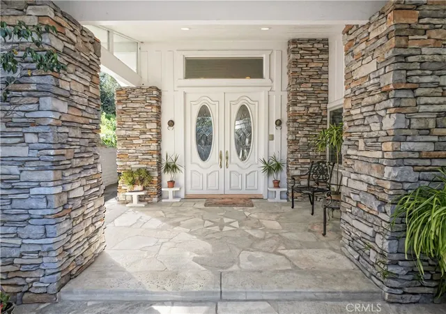 Photo 4 of Single family home for sale at 49 Saddleback, Rolling Hills, CA 90274 | MLS# PV26057607 | Listing updated on 2026-09-15