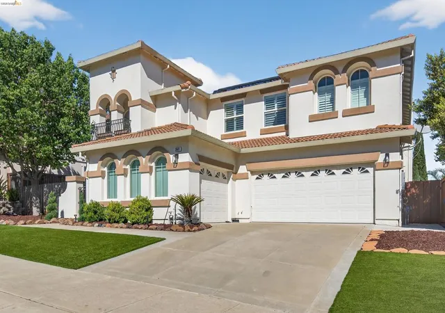 Photo 3 of Single family home for sale at 2631 Torrey Pines Dr, Brentwood, CA 94513 | MLS# 41128713 | Listing updated on 2026-09-15