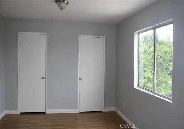Listing Photo 4 - Condo for sale in building located at 1009 E Stockton Ave, Compton, CA 90221