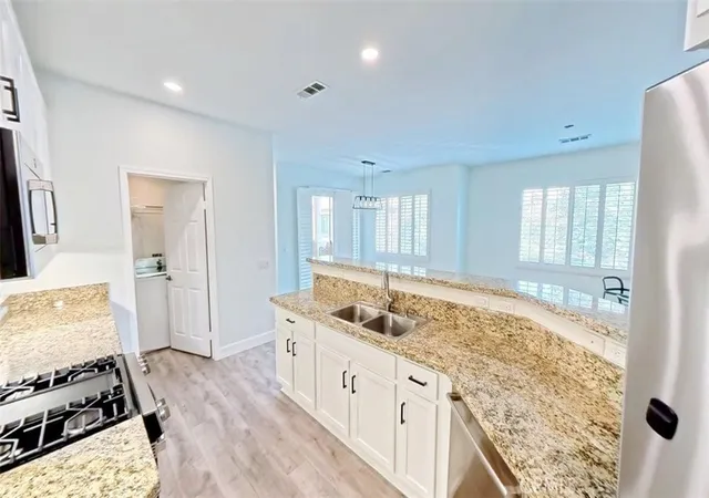 Photo 3 of Sale Pending at 23808 Toscana #28039, Valencia, CA 91354 | MLS# SR26068225 | Listing updated on 2026-09-14