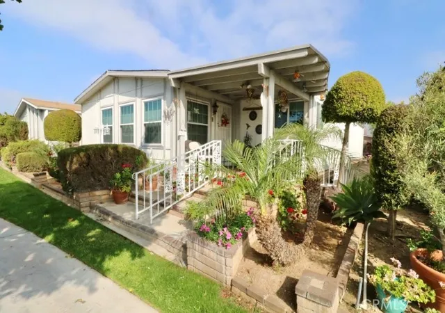 Photo 3 of Manufactured home for sale at 1346 Clear Lake Pl #70, Brea, CA 92821 | MLS# OC26069491 | Listing updated on 2026-09-15