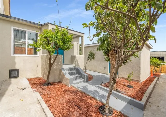 Photo 3 of Sale Pending at 1521 N Bonnie Beach, Los Angeles, CA 90063 | MLS# DW26067664 | Listing updated on 2026-09-14