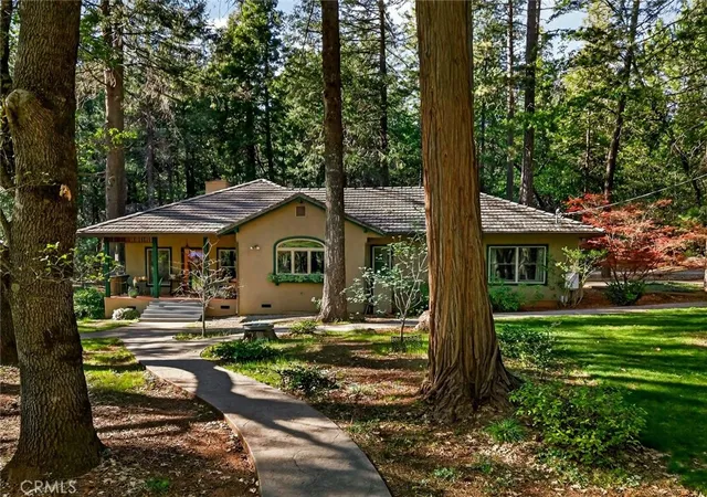 Photo 1 of Single family home for sale at 62 Holw Oak Ln, Chico, CA 95973 | MLS# SN26065080 | Listing updated on 2026-09-15