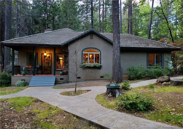 Photo 2 of Single family home for sale at 62 Holw Oak Ln, Chico, CA 95973 | MLS# SN26065080 | Listing updated on 2026-09-15