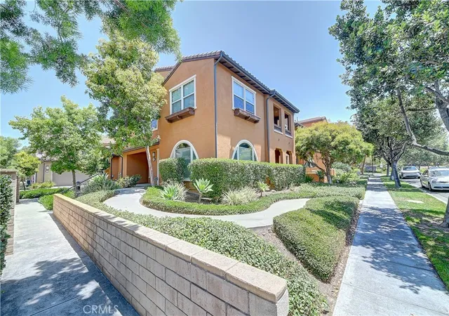 Photo 2 of Sale Pending at 135 Pathway, Irvine, CA 92618 | MLS# TR26069713 | Listing updated on 2026-09-14