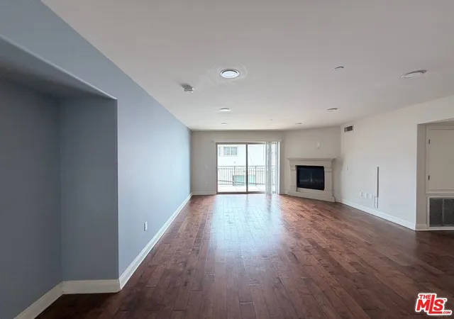 Photo 3 of Condo for sale at 8238 W Manchester Ave #308, Playa Del Rey, CA 90293 | MLS# 26673373 | Listing updated on 2026-09-14