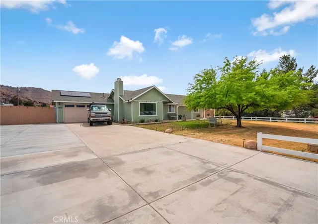 Photo 2 of Sale Pending at 17133 Mesquite Rd, Apple Valley, CA 92307 | MLS# SR26072754 | Listing updated on 2026-09-14