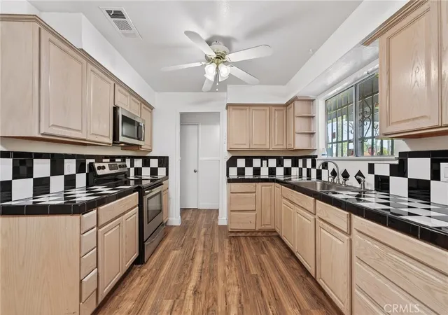 Photo 2 of Sale Pending at 1645 Loughborough Dr, Merced, CA 95348 | MLS# MC26071402 | Listing updated on 2026-09-16