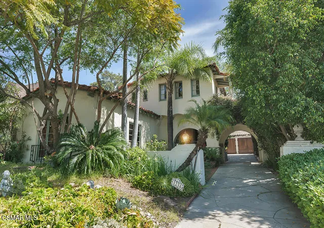 Photo 1 of Single family home for sale at 1234 N Everett St, Glendale, CA 91207 | MLS# 226001688 | Listing updated on 2026-09-14