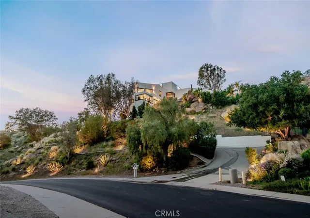 Photo 3 of Single family home for sale at 6 Colt, Bell Canyon, CA 91307 | MLS# SR26066333 | Listing updated on 2026-09-15
