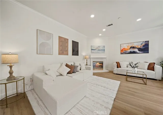 Photo 2 of Townhouse for sale at 634 Meyer #D, Redondo Beach, CA 90278 | MLS# OC26078803 | Listing updated on 2026-09-29