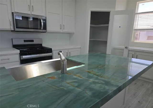 Photo 3 of Manufactured home for sale at 432 S Harbor Blvd #1010, Santa Ana, CA 92704 | MLS# SR26082003 | Listing updated on 2026-09-24