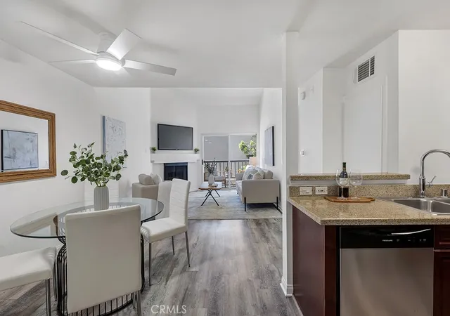 Photo 4 of Sale Pending at 21500 Burbank #316, Woodland Hills, CA 91367 | MLS# SR26082145 | Listing updated on 2026-09-26