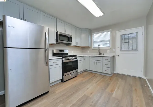 Photo 4 of Sale Pending at 1315 135th Avenue, San Leandro, CA 94578 | MLS# 41131328 | Listing updated on 2026-09-15