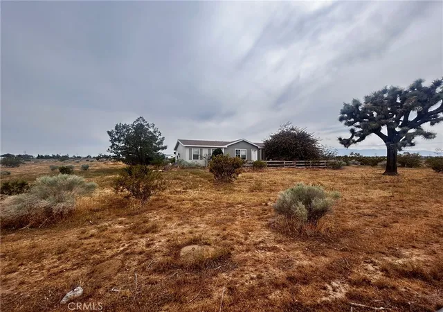 Photo 3 of Manufactured home for sale at 10133 Olivine, Victorville, CA 92392 | MLS# CV26082700 | Listing updated on 2026-09-29