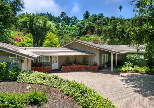 Photo 2 of Sale Pending at 2210 Brambling Ln, Pasadena, CA 91107 | MLS# P1-26763 | Listing updated on 2026-09-14