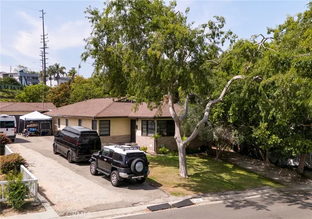 Photo 3 of Single family home for sale at 23211 Doris, Torrance, CA 90505 | MLS# BB26074933 | Listing updated on 2026-09-19