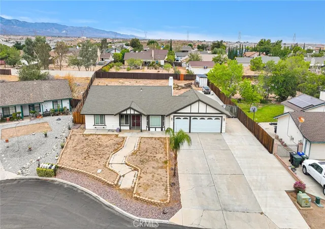 Photo 3 of Single family home for sale at 11334 Courtside, Victorville, CA 92392 | MLS# IG26087635 | Listing updated on 2026-09-14