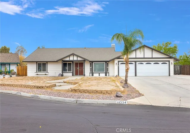 Photo 3 of Single family home for sale at 11334 Courtside, Victorville, CA 92392 | MLS# IG26087635 | Listing updated on 2026-09-14