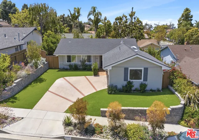 Photo 2 of Single family home for sale at 7022 Lofty Grv Dr, Rancho Palos Verdes, CA 90275 | MLS# 26777747 | Listing updated on 2026-10-06