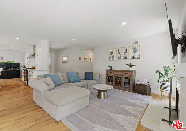 Photo 4 of Single family home for sale at 7022 Lofty Grv Dr, Rancho Palos Verdes, CA 90275 | MLS# 26777747 | Listing updated on 2026-10-06