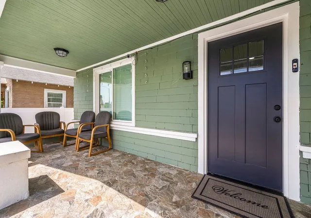 Listing Photo 5 - Condo for sale in building located at 1347 Atlantic, Long Beach, CA 90813