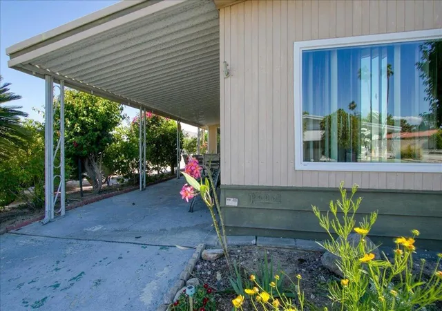 Photo 3 of Manufactured home for sale at 282 Saguaro Dr, Palm Springs, CA 92264 | MLS# 219146840DA | Listing updated on 2026-09-15