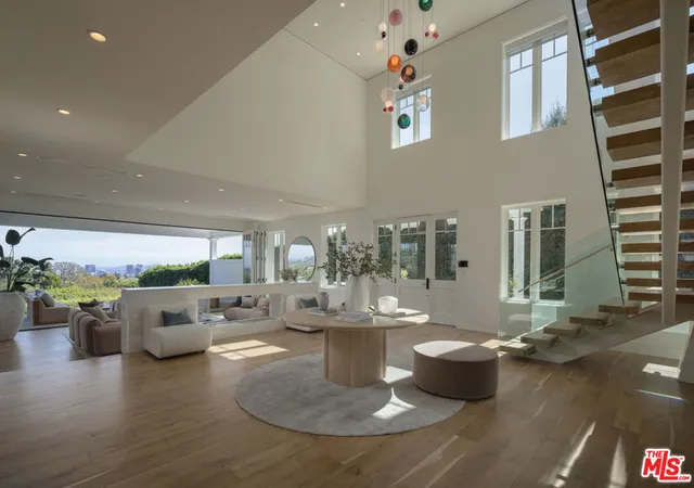 Photo 3 of Single family home for sale at 1722 San Remo Dr, Pacific Palisades, CA 90272 | MLS# 26827133 | Listing updated on 2026-09-14