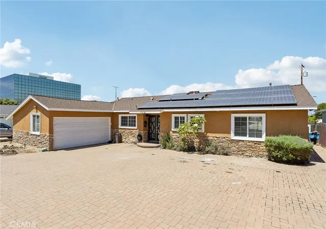 Photo 2 of Single family home for sale at 759 S Briargate, Covina, CA 91723 | MLS# IG26092959 | Listing updated on 2026-10-07