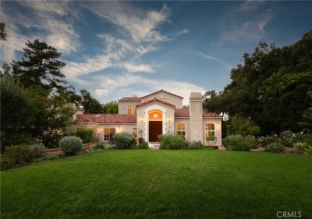 Single family home for sale at 21149 Entrada Rd, Topanga, CA 90290 | MLS# SR26093165