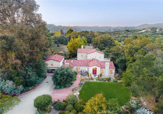 Photo 3 of Mansion for sale at 21149 Entrada Rd, Topanga, CA 90290 | MLS# SR26093165 | Listing updated on 2026-09-14