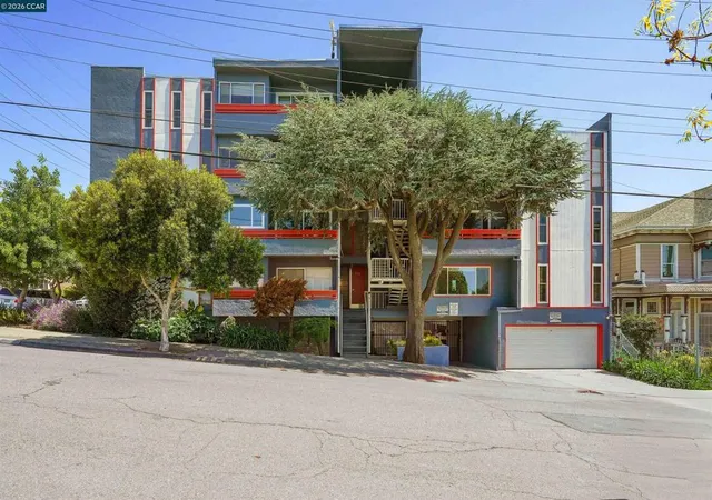 Photo 2 of Sale Pending at 710 East 22nd #203, Oakland, CA 94606 | MLS# 41133107 | Listing updated on 2026-09-14