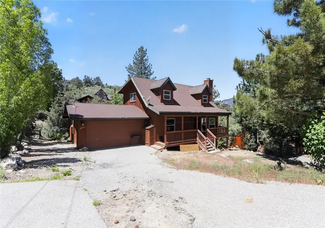 Photo 2 of Sale Pending at 2005 Zermatt Dr, Pine Mountain Club, CA 93222 | MLS# SR26092516 | Listing updated on 2026-09-15