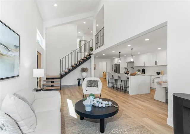 Photo 4 of Single family home for sale at 22526 Lake Forest Ln, Lake Forest, CA 92630 | MLS# OC26093232 | Listing updated on 2026-09-14