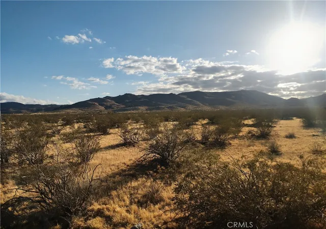 Photo 3 of Sale Pending at 5 Venada, Lucerne Valley, CA 92356 | MLS# HD26096380 | Listing updated on 2026-09-15