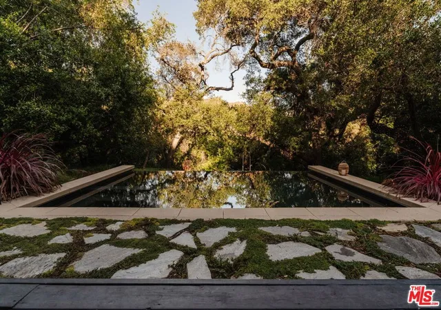 Photo 3 of Single family home for sale at 19809 Montau Dr, Topanga, CA 90290 | MLS# 26777181 | Listing updated on 2026-09-14