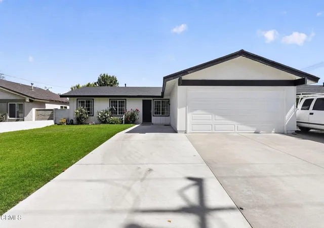 Photo 2 of Single family home for sale at 2377 Fitzgerald Rd, Simi Valley, CA 93065 | MLS# V1-36224 | Listing updated on 2026-09-15
