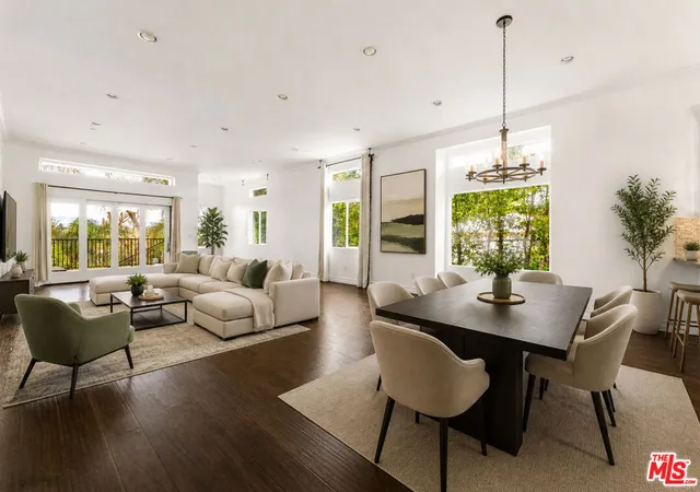 Photo 2 of Sale Pending at 22202 Ave San Luis, Woodland Hills, CA 91364 | MLS# 26829721 | Listing updated on 2026-09-14