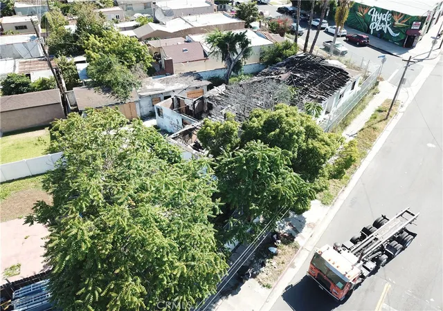 Photo 3 of Single family home for sale at 6502 4th, Los Angeles, CA 90043 | MLS# PW26100150 | Listing updated on 2026-09-15