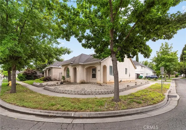 Photo 4 of Single family home for sale at 2061 Rochester, Chico, CA 95928 | MLS# SN26099459 | Listing updated on 2026-09-24