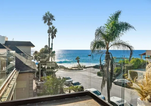 Photo 3 of Condo for sale at 231 Bonair St, La Jolla, CA 92037 | MLS# 260011135SD | Listing updated on 2026-09-14